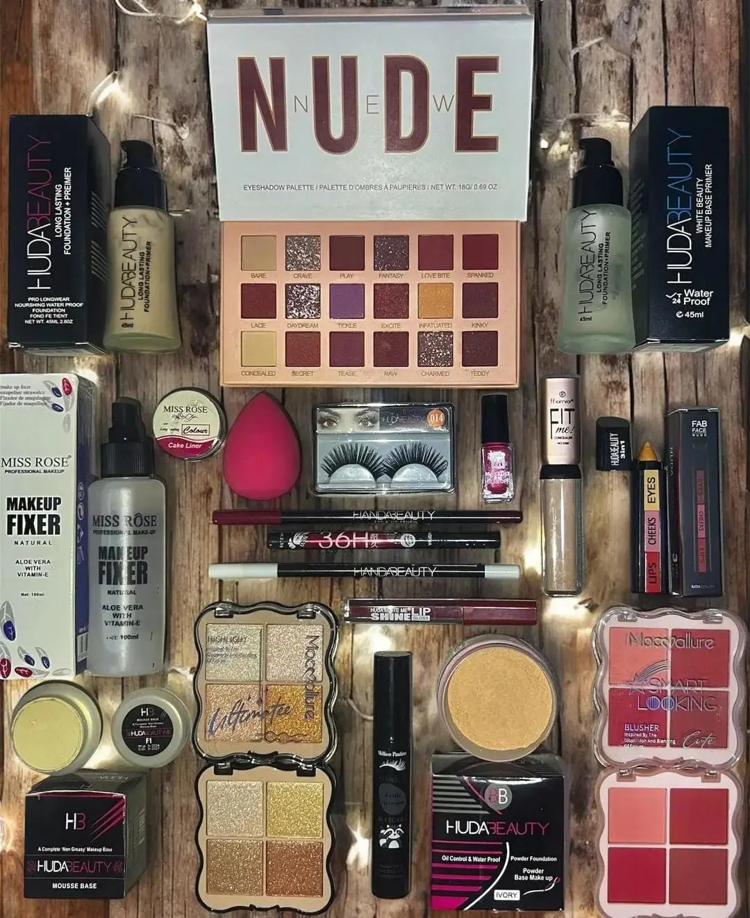 19 in 1 Makeup Deal - Image 2