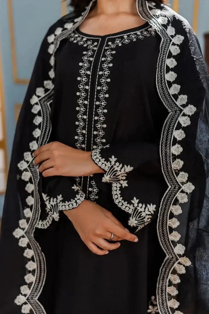 Embroidered Black Suit 3 Pcs Elegant Women's Stitched Attire - Image 7